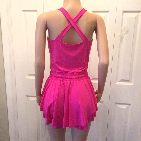 TCEC Juniors Fuschia Pink Ready To Run Sleeveless Short Romper Size Large - Picture 4 of 7